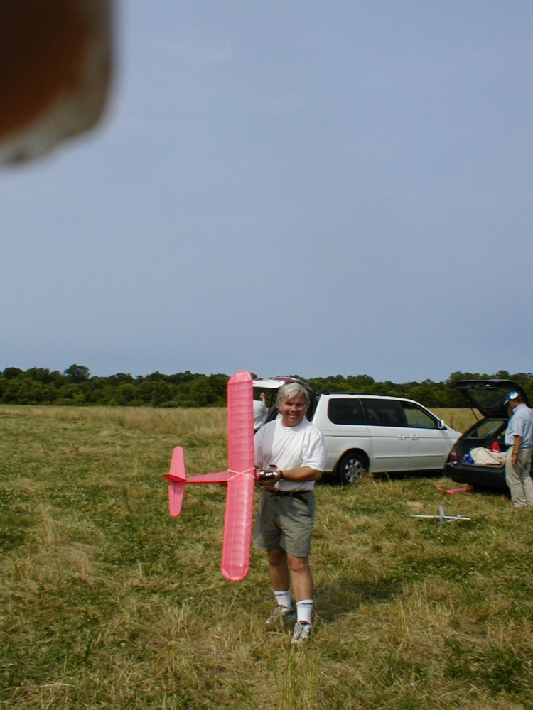 Scaled image Pete_with_Dallaire_July_04.JPG 