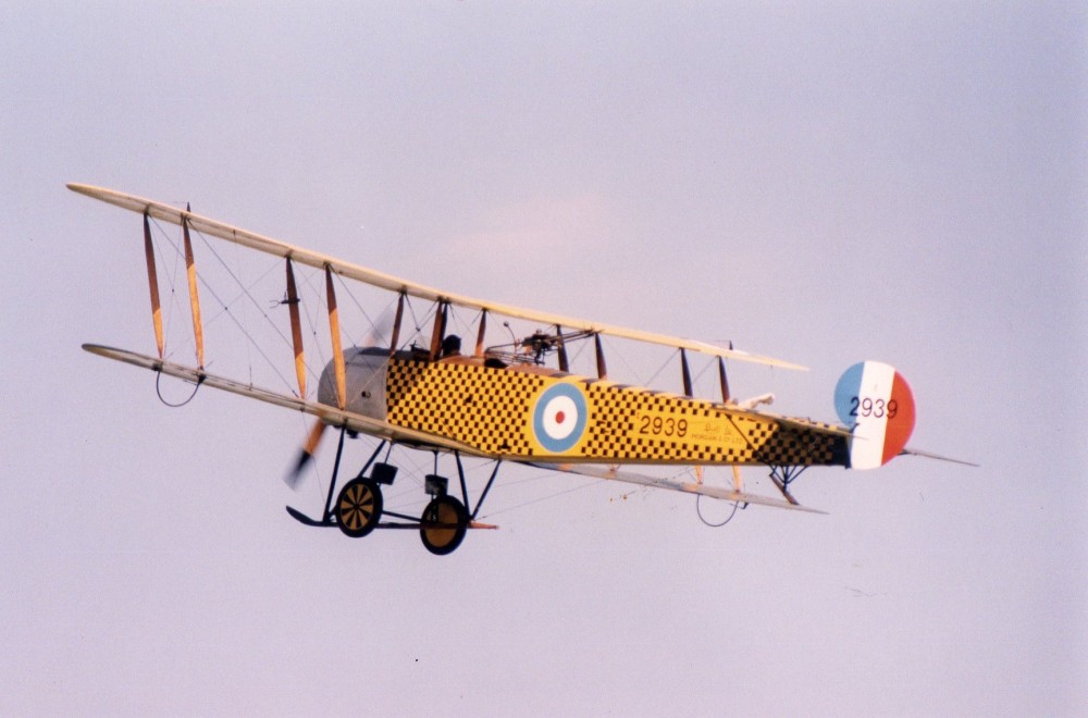 Scaled image Avro1.jpg 