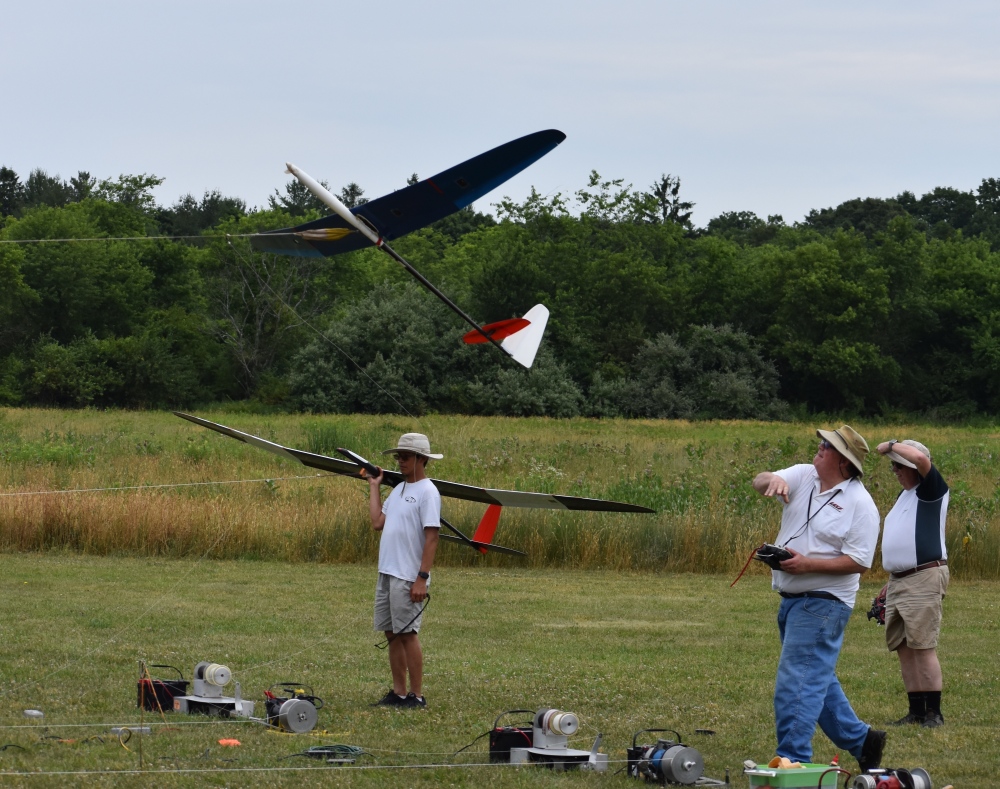 Scaled image a_launching_DSC_0076.JPG 