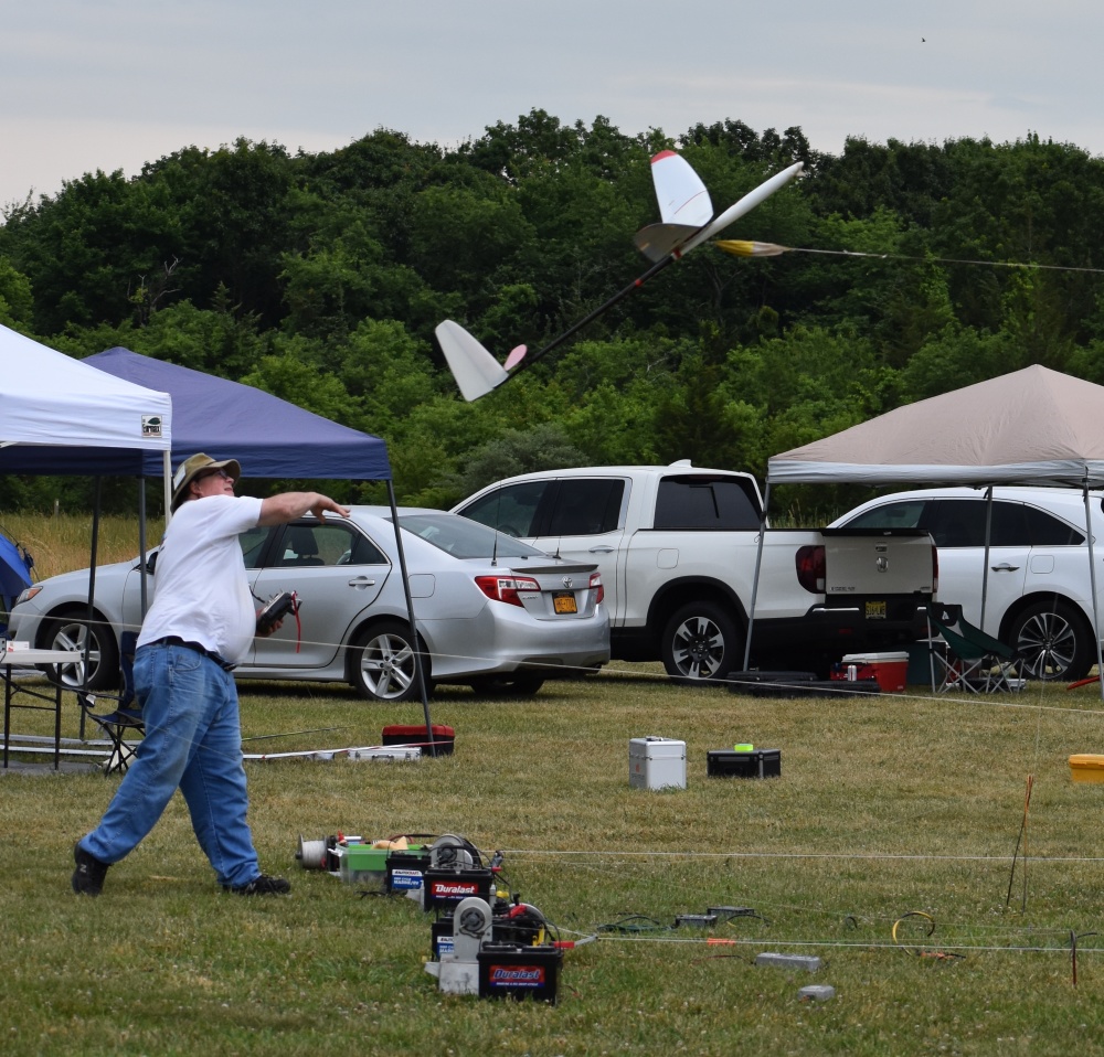 Scaled image a_launching_DSC_0158.JPG 